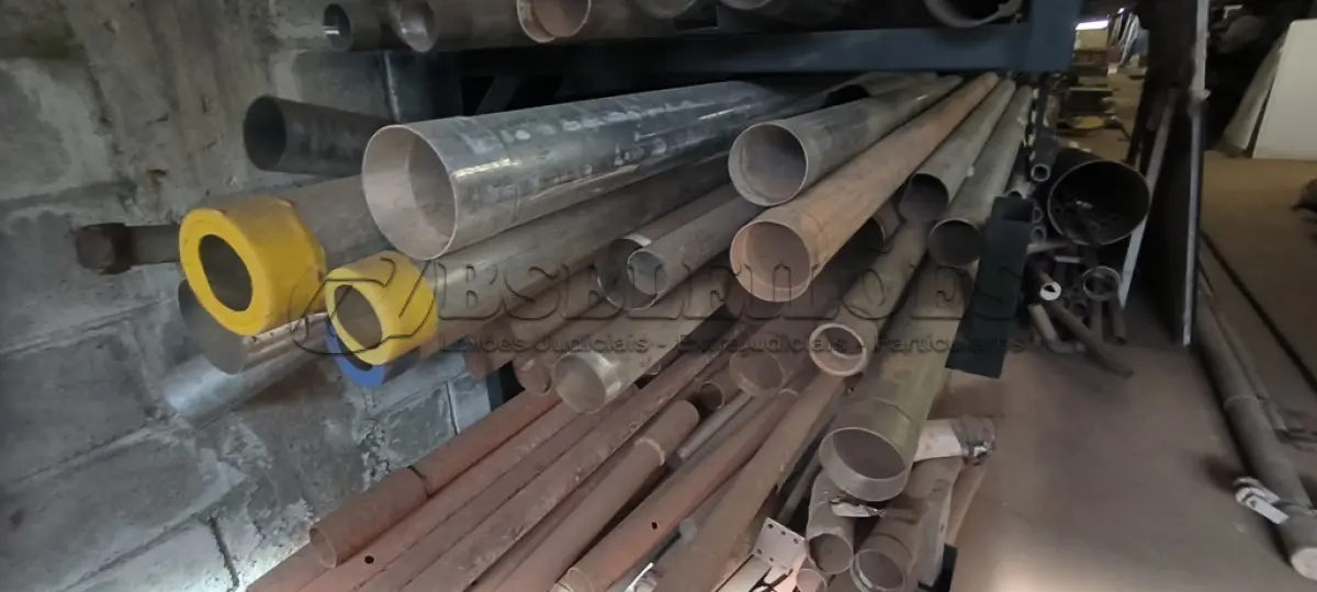 LOTE 150 - 01 LOTE COM CANOS ZINCADOS. (NO ESTADO) ATENÇÃO! FAZER A VISITAÇÃO ANTES DE ARREMATAR, NÃO SABEMOS SE FUNCIONA, LEILÃO NÃO TEM GARANTIA E NEM DEVOLUÇÃO, SUJEITO A POSSÍVEIS AVARIAS VISÍVEIS/OCULTAS E/OU AUSÊNCIA DE COMPONENTES.