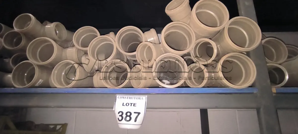 LOTE 387 - 01 LOTE COM JUNÇÃO SIMPLES DE 100MM E TE EM PVC DE 75MM. (NO ESTADO) ATENÇÃO! FAZER A VISITAÇÃO ANTES DE ARREMATAR, NÃO SABEMOS SE FUNCIONA, LEILÃO NÃO TEM GARANTIA E NEM DEVOLUÇÃO, SUJEITO A POSSÍVEIS AVARIAS VISÍVEIS/OCULTAS E/OU AUSÊNCIA DE COMPONENTES.