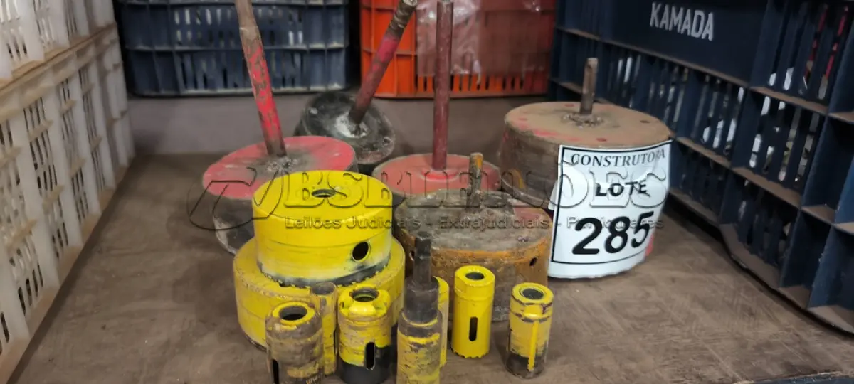 LOTE 285 - 01 LOTE COM SERRA COPOS DIVERSAS. (NO ESTADO) ATENÇÃO! FAZER A VISITAÇÃO ANTES DE ARREMATAR, NÃO SABEMOS SE FUNCIONA, LEILÃO NÃO TEM GARANTIA E NEM DEVOLUÇÃO, SUJEITO A POSSÍVEIS AVARIAS VISÍVEIS/OCULTAS E/OU AUSÊNCIA DE COMPONENTES.