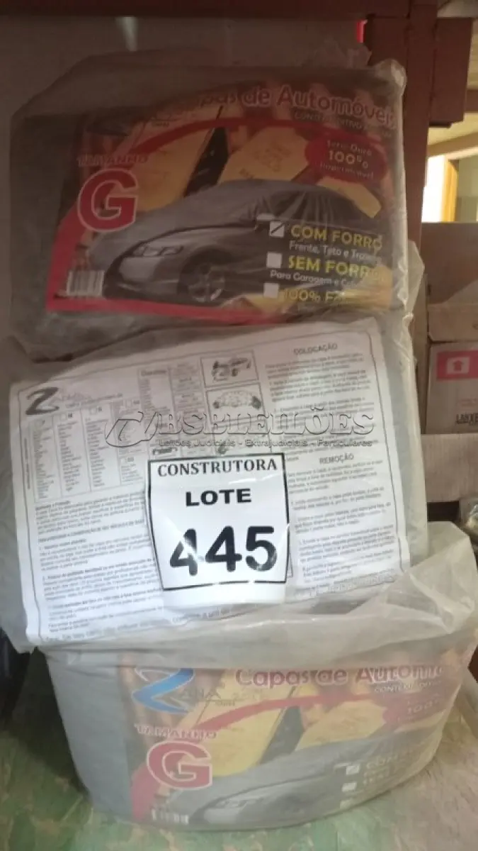LOTE 445 - 05 CAPAS DE AUTOMÓVEIS. (NO ESTADO) ATENÇÃO! FAZER A VISITAÇÃO ANTES DE ARREMATAR, NÃO SABEMOS SE FUNCIONA, LEILÃO NÃO TEM GARANTIA E NEM DEVOLUÇÃO, SUJEITO A POSSÍVEIS AVARIAS VISÍVEIS/OCULTAS E/OU AUSÊNCIA DE COMPONENTES.