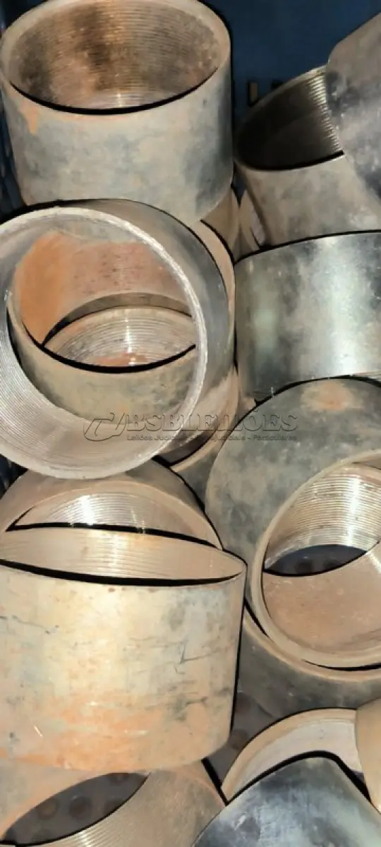 LOTE 272 - 01 LOTE COM LUVAS DE ELETRODUTO ZINCADA 4”. (CAIXA ORGANIZADORA NAO INCLUSA) (NO ESTADO) ATENÇÃO! FAZER A VISITAÇÃO ANTES DE ARREMATAR, NÃO SABEMOS SE FUNCIONA, LEILÃO NÃO TEM GARANTIA E NEM DEVOLUÇÃO, SUJEITO A POSSÍVEIS AVARIAS VISÍVEIS/OCULTAS E/OU AUSÊNCIA DE COMPONENTES.