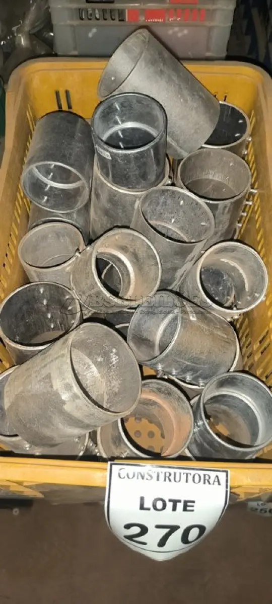 LOTE 270 - 01 LOTE COM LUVAS DE EMENDA ZINCADA 3”. (CAIXA ORGANIZADORA NAO INCLUSA) (NO ESTADO) ATENÇÃO! FAZER A VISITAÇÃO ANTES DE ARREMATAR, NÃO SABEMOS SE FUNCIONA, LEILÃO NÃO TEM GARANTIA E NEM DEVOLUÇÃO, SUJEITO A POSSÍVEIS AVARIAS VISÍVEIS/OCULTAS E/OU AUSÊNCIA DE COMPONENTES.