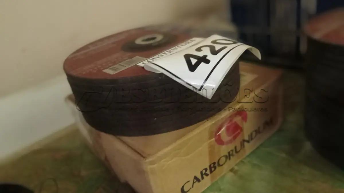 LOTE 420 - 18 DISCO DE DESBASTE DE 9” PARA LIXADEIRA. (NO ESTADO) ATENÇÃO! FAZER A VISITAÇÃO ANTES DE ARREMATAR, NÃO SABEMOS SE FUNCIONA, LEILÃO NÃO TEM GARANTIA E NEM DEVOLUÇÃO, SUJEITO A POSSÍVEIS AVARIAS VISÍVEIS/OCULTAS E/OU AUSÊNCIA DE COMPONENTES.