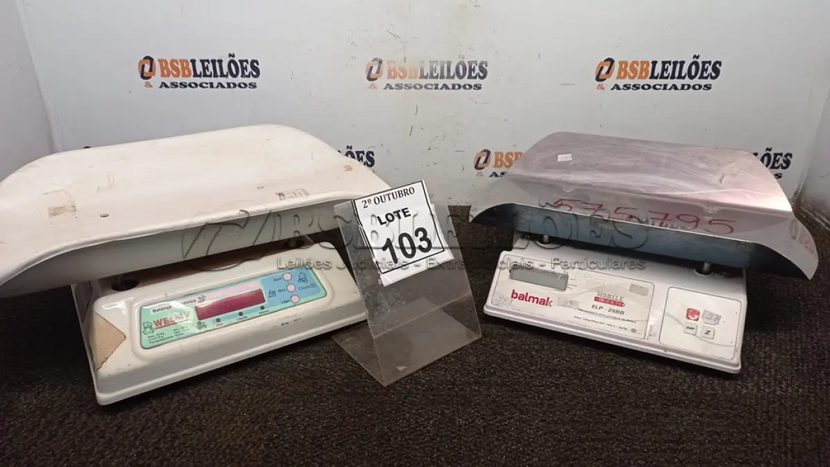 LOTE 103 - 02 BALANÇAS PEDIÁTRICAS. (NO ESTADO) ATENÇÃO! FAZER A VISITAÇÃO ANTES DE ARREMATAR, NÃO SABEMOS SE FUNCIONA, LEILÃO NÃO TEM GARANTIA E NEM DEVOLUÇÃO, SUJEITO A POSSÍVEIS AVARIAS VISÍVEIS/OCULTAS E/OU AUSÊNCIA DE COMPONENTES.