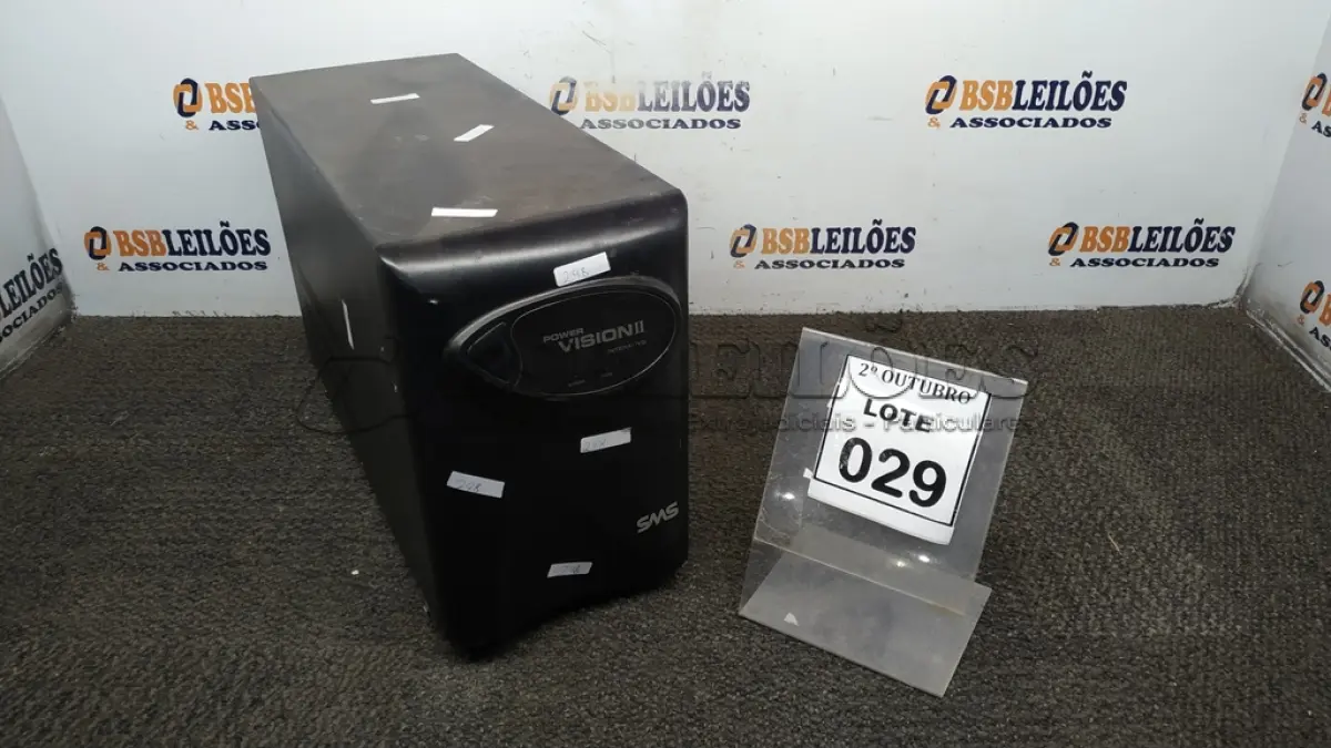 LOTE 029 - 01 NOBREAK MARCA SMS. (NO ESTADO) ATENÇÃO! FAZER A VISITAÇÃO ANTES DE ARREMATAR, NÃO SABEMOS SE FUNCIONA, LEILÃO NÃO TEM GARANTIA E NEM DEVOLUÇÃO, SUJEITO A POSSÍVEIS AVARIAS VISÍVEIS/OCULTAS E/OU AUSÊNCIA DE COMPONENTES.