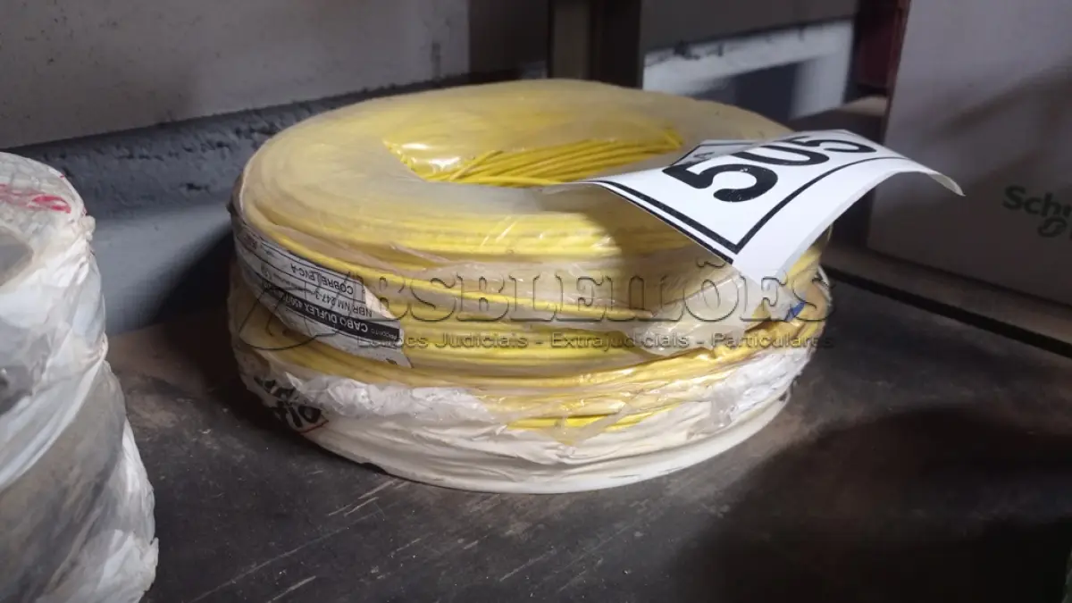LOTE 505 - 02 ROLOS DE FIO 1X1,5MM ANTI CHAMA 450/750 100METROS NA COR CINZA. (NO ESTADO) ATENÇÃO! FAZER A VISITAÇÃO ANTES DE ARREMATAR, NÃO SABEMOS SE FUNCIONA, LEILÃO NÃO TEM GARANTIA E NEM DEVOLUÇÃO, SUJEITO A POSSÍVEIS AVARIAS VISÍVEIS/OCULTAS E/OU AUSÊNCIA DE COMPONENTES.