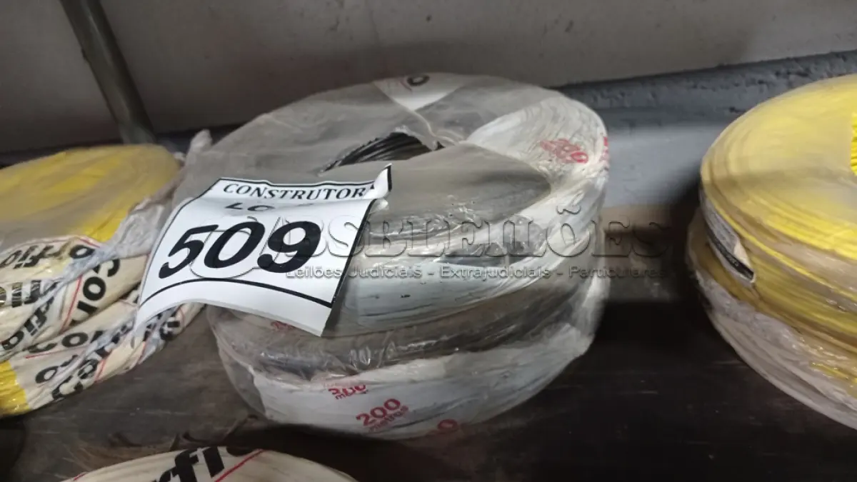 LOTE 509 - 02 ROLOS DE FIO 1X1,5MM ANTI CHAMA 450/750 100 METROS NA COR PRETO. (NO ESTADO) ATENÇÃO! FAZER A VISITAÇÃO ANTES DE ARREMATAR, NÃO SABEMOS SE FUNCIONA, LEILÃO NÃO TEM GARANTIA E NEM DEVOLUÇÃO, SUJEITO A POSSÍVEIS AVARIAS VISÍVEIS/OCULTAS E/OU AUSÊNCIA DE COMPONENTES.