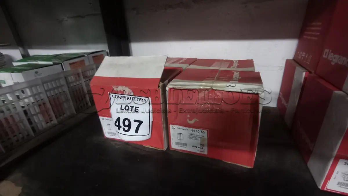 LOTE 497 - 01 LOTE COM TOMADAS 2P+T 10AMP. (NO ESTADO) ATENÇÃO! FAZER A VISITAÇÃO ANTES DE ARREMATAR, NÃO SABEMOS SE FUNCIONA, LEILÃO NÃO TEM GARANTIA E NEM DEVOLUÇÃO, SUJEITO A POSSÍVEIS AVARIAS VISÍVEIS/OCULTAS E/OU AUSÊNCIA DE COMPONENTES.