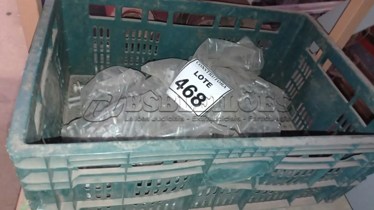 LOTE 468 - 01 LOTE COM PARAFUSOS DIVERSOS. (CAIXA ORGANIZADORA NAO INCLUSA) (NO ESTADO) ATENÇÃO! FAZER A VISITAÇÃO ANTES DE ARREMATAR, NÃO SABEMOS SE FUNCIONA, LEILÃO NÃO TEM GARANTIA E NEM DEVOLUÇÃO, SUJEITO A POSSÍVEIS AVARIAS VISÍVEIS/OCULTAS E/OU AUSÊNCIA DE COMPONENTES.