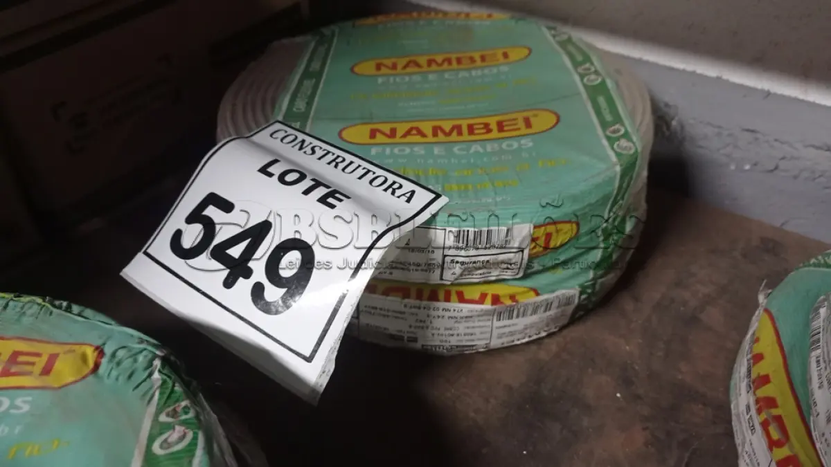 LOTE 549 - 02 ROLOS DE FIO 1X1,5MM ANTI CHAMA 450/750 100 METROS NA COR CINZA. (NO ESTADO) ATENÇÃO! FAZER A VISITAÇÃO ANTES DE ARREMATAR, NÃO SABEMOS SE FUNCIONA, LEILÃO NÃO TEM GARANTIA E NEM DEVOLUÇÃO, SUJEITO A POSSÍVEIS AVARIAS VISÍVEIS/OCULTAS E/OU AUSÊNCIA DE COMPONENTES.