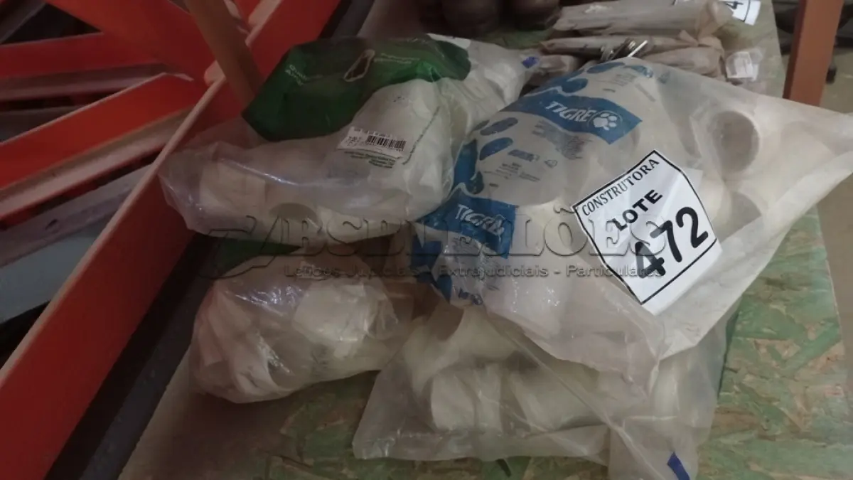 LOTE 472 - 01 LOTE COM JOELHOS DE 45° DE 50MM E LUVAS SIMPLES DE 50MM PARA ESGOTO. (NO ESTADO) ATENÇÃO! FAZER A VISITAÇÃO ANTES DE ARREMATAR, NÃO SABEMOS SE FUNCIONA, LEILÃO NÃO TEM GARANTIA E NEM DEVOLUÇÃO, SUJEITO A POSSÍVEIS AVARIAS VISÍVEIS/OCULTAS E/OU AUSÊNCIA DE COMPONENTES.