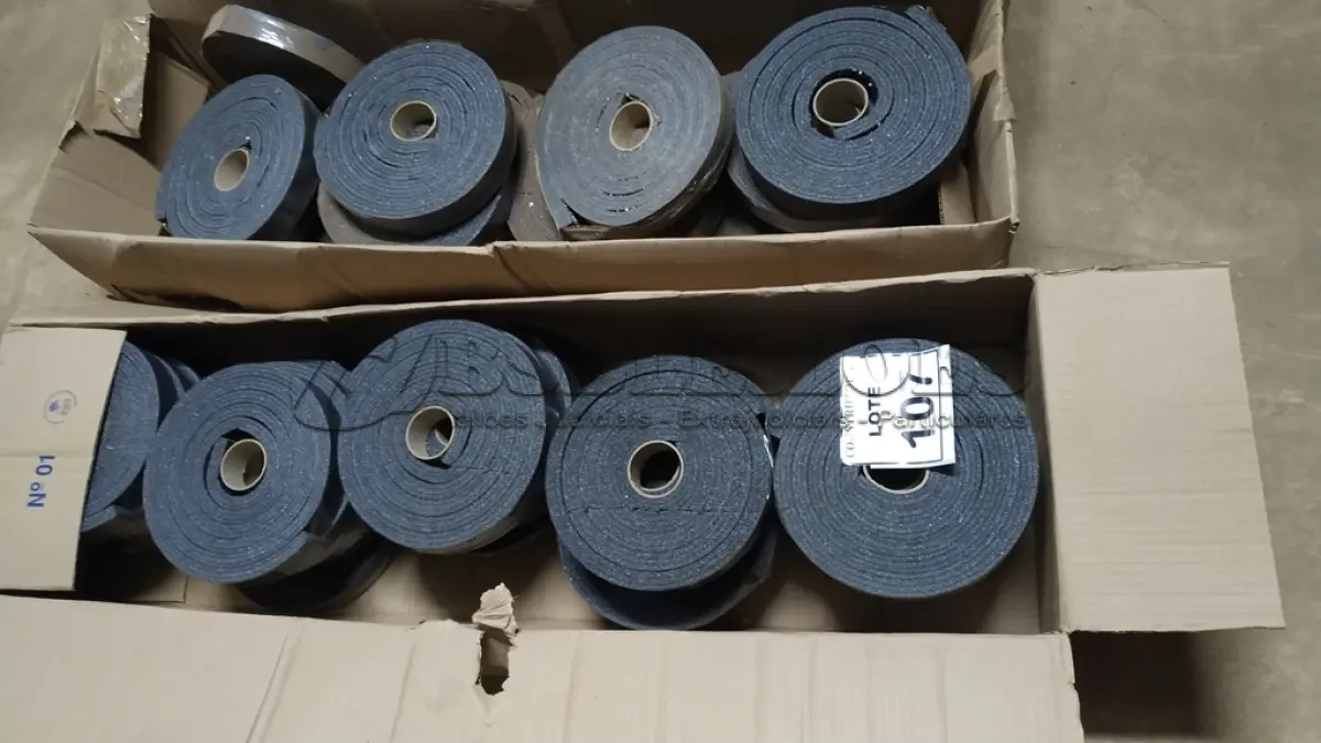 LOTE 107 - 01 LOTE COM FITAS FÁCIL .2,50X35X15MM. (NO ESTADO) ATENÇÃO! FAZER A VISITAÇÃO ANTES DE ARREMATAR, NÃO SABEMOS SE FUNCIONA, LEILÃO NÃO TEM GARANTIA E NEM DEVOLUÇÃO, SUJEITO A POSSÍVEIS AVARIAS VISÍVEIS/OCULTAS E/OU AUSÊNCIA DE COMPONENTES.