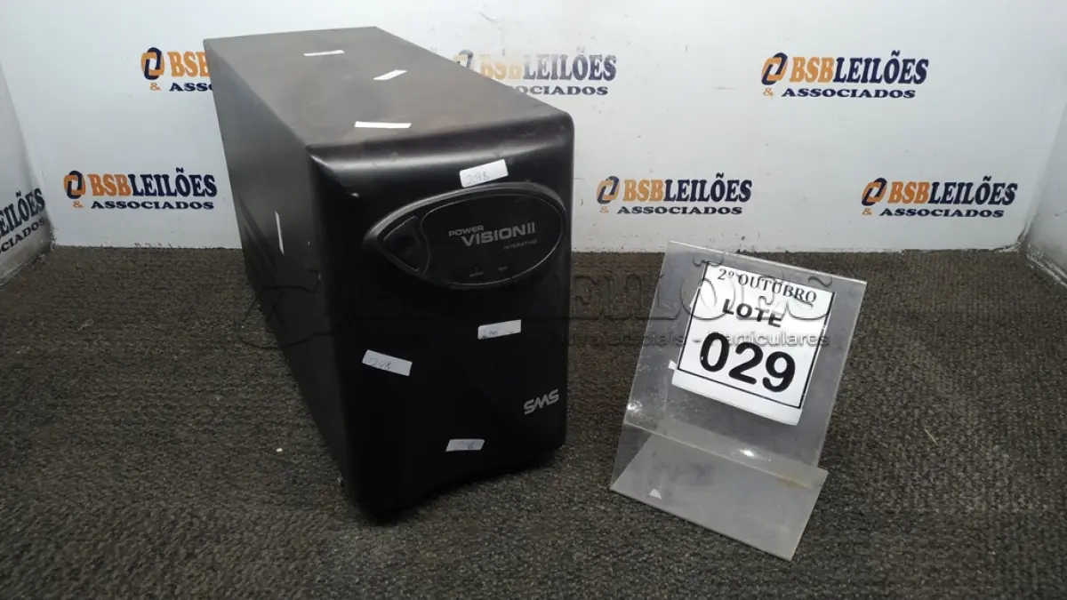 LOTE 029 - 01 NOBREAK MARCA SMS. (NO ESTADO) ATENÇÃO! FAZER A VISITAÇÃO ANTES DE ARREMATAR, NÃO SABEMOS SE FUNCIONA, LEILÃO NÃO TEM GARANTIA E NEM DEVOLUÇÃO, SUJEITO A POSSÍVEIS AVARIAS VISÍVEIS/OCULTAS E/OU AUSÊNCIA DE COMPONENTES.