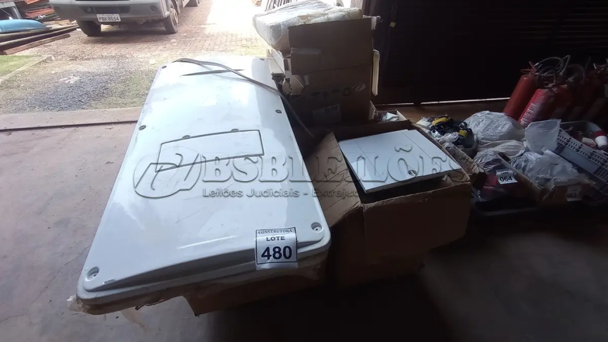 LOTE 480 - 01 LOTE COM XAFITER. (NO ESTADO) ATENÇÃO! FAZER A VISITAÇÃO ANTES DE ARREMATAR, NÃO SABEMOS SE FUNCIONA, LEILÃO NÃO TEM GARANTIA E NEM DEVOLUÇÃO, SUJEITO A POSSÍVEIS AVARIAS VISÍVEIS/OCULTAS E/OU AUSÊNCIA DE COMPONENTES.