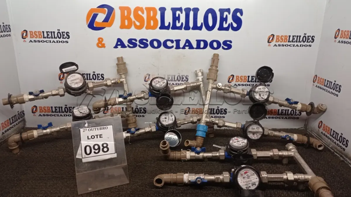 LOTE 098 - 08 HIDRÔMETROS. (NO ESTADO) ATENÇÃO! FAZER A VISITAÇÃO ANTES DE ARREMATAR, NÃO SABEMOS SE FUNCIONA, LEILÃO NÃO TEM GARANTIA E NEM DEVOLUÇÃO, SUJEITO A POSSÍVEIS AVARIAS VISÍVEIS/OCULTAS E/OU AUSÊNCIA DE COMPONENTES.