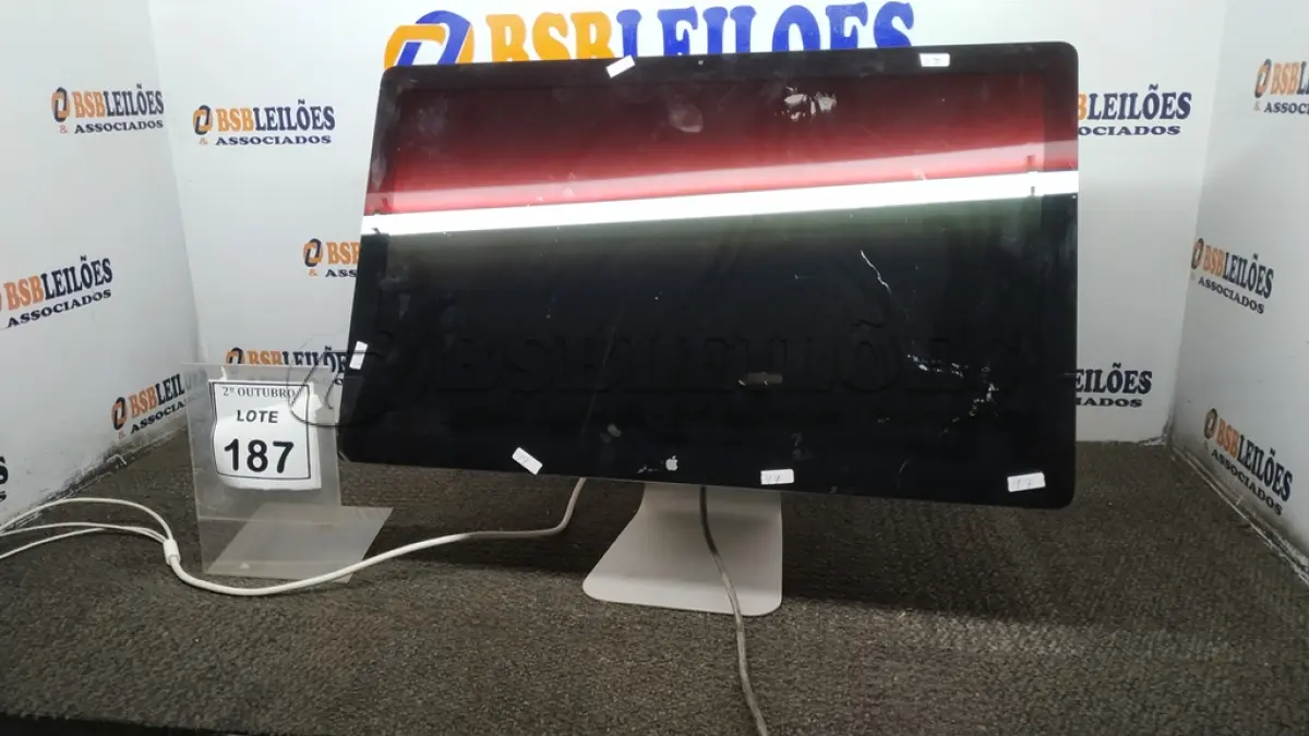 LOTE 187 - 01 IMAC APPLE. (NO ESTADO) ATENÇÃO! FAZER A VISITAÇÃO ANTES DE ARREMATAR, NÃO SABEMOS SE FUNCIONA, LEILÃO NÃO TEM GARANTIA E NEM DEVOLUÇÃO, SUJEITO A POSSÍVEIS AVARIAS VISÍVEIS/OCULTAS E/OU AUSÊNCIA DE COMPONENTES.