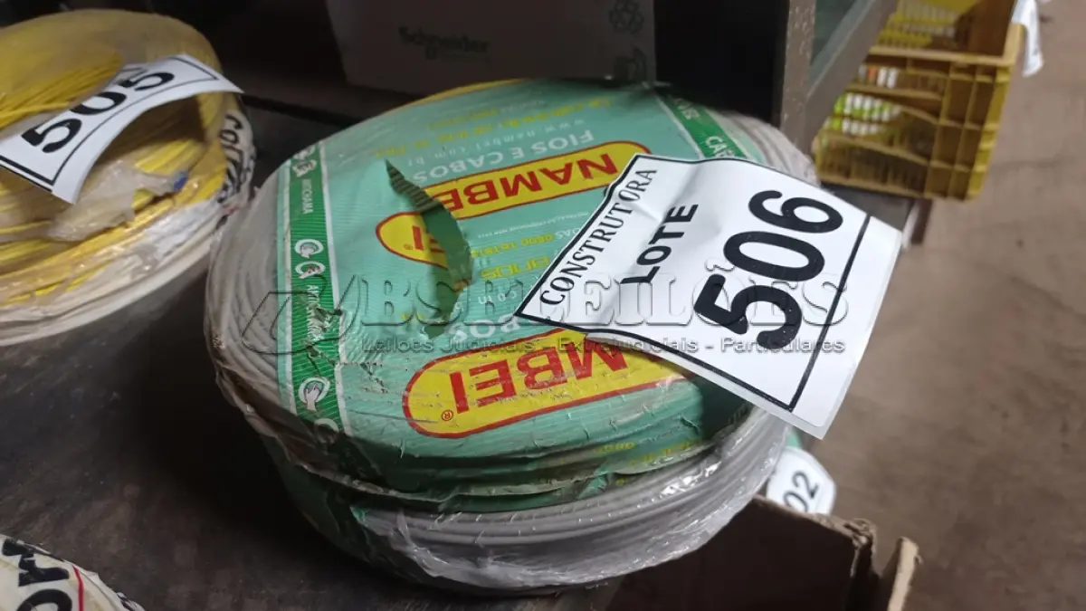 LOTE 506 - 02 ROLOS DE FIO 1X1,5MM ANTI CHAMA 450/750 100METROS NA COR AMARELO. (NO ESTADO) ATENÇÃO! FAZER A VISITAÇÃO ANTES DE ARREMATAR, NÃO SABEMOS SE FUNCIONA, LEILÃO NÃO TEM GARANTIA E NEM DEVOLUÇÃO, SUJEITO A POSSÍVEIS AVARIAS VISÍVEIS/OCULTAS E/OU AUSÊNCIA DE COMPONENTES.
