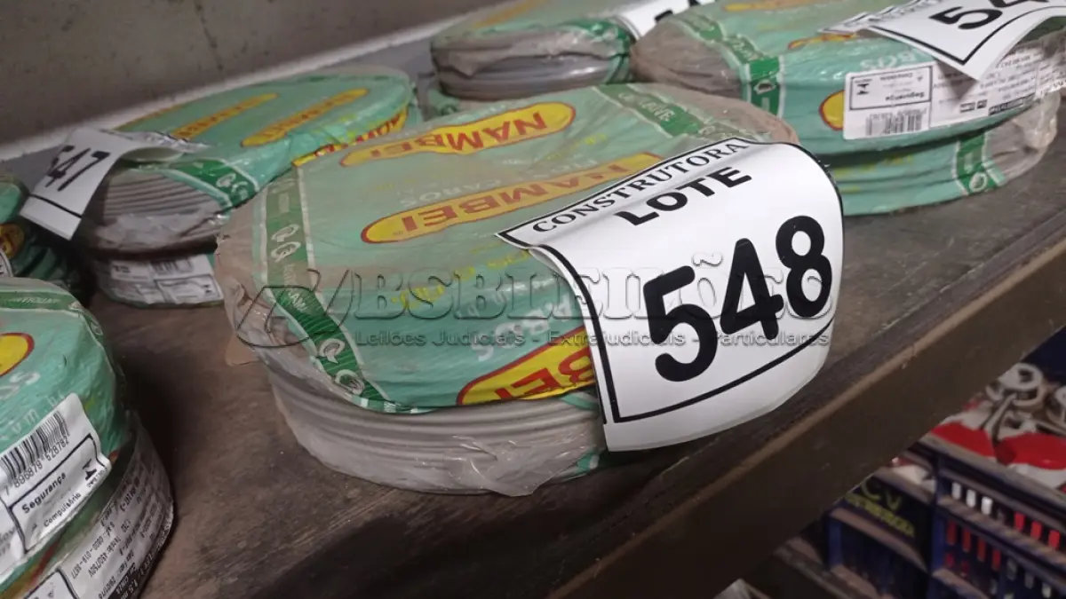 LOTE 548 - 02 ROLOS DE FIO 1X1,5MM ANTI CHAMA 450/750 100 METROS NA COR CINZA. (NO ESTADO) ATENÇÃO! FAZER A VISITAÇÃO ANTES DE ARREMATAR, NÃO SABEMOS SE FUNCIONA, LEILÃO NÃO TEM GARANTIA E NEM DEVOLUÇÃO, SUJEITO A POSSÍVEIS AVARIAS VISÍVEIS/OCULTAS E/OU AUSÊNCIA DE COMPONENTES.
