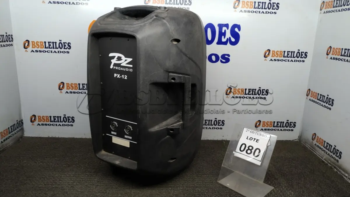 LOTE 080 - 01 CAIXA DE SOM MARCA PZ PRO ÁUDIO. (NO ESTADO) ATENÇÃO! FAZER A VISITAÇÃO ANTES DE ARREMATAR, NÃO SABEMOS SE FUNCIONA. LEILÃO NÃO TEM GARANTIA E NEM DEVOLUÇÃO, SUJEITO A POSSÍVEIS AVARIAS VISÍVEIS/OCULTAS E/OU AUSÊNCIA DE COMPONENTES