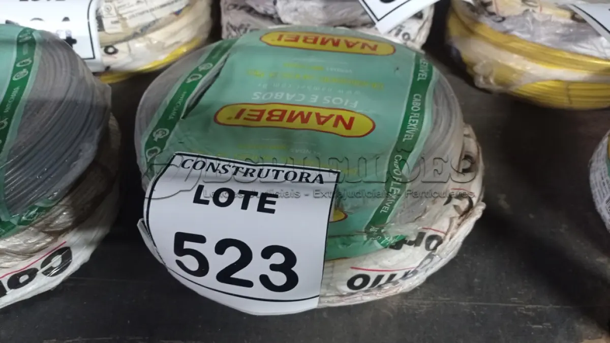 LOTE 523 - 02 ROLOS DE FIO 1X1,5MM ANTI CHAMA 450/750 100 METROS NA COR CINZA E BRANCO. (NO ESTADO) ATENÇÃO! FAZER A VISITAÇÃO ANTES DE ARREMATAR, NÃO SABEMOS SE FUNCIONA, LEILÃO NÃO TEM GARANTIA E NEM DEVOLUÇÃO, SUJEITO A POSSÍVEIS AVARIAS VISÍVEIS/OCULTAS E/OU AUSÊNCIA DE COMPONENTES.