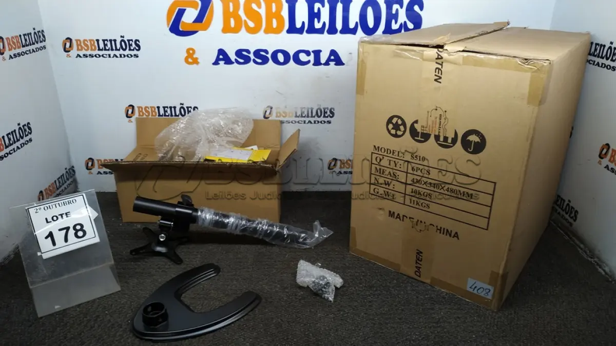 LOTE 178 - 01 CAIXA COM 06 SUPORTES PARA MONITORES MARCA DATEN. (NO ESTADO) ATENÇÃO! FAZER A VISITAÇÃO ANTES DE ARREMATAR, NÃO SABEMOS SE FUNCIONA, LEILÃO NÃO TEM GARANTIA E NEM DEVOLUÇÃO, SUJEITO A POSSÍVEIS AVARIAS VISÍVEIS/OCULTAS E/OU AUSÊNCIA DE COMPONENTES.