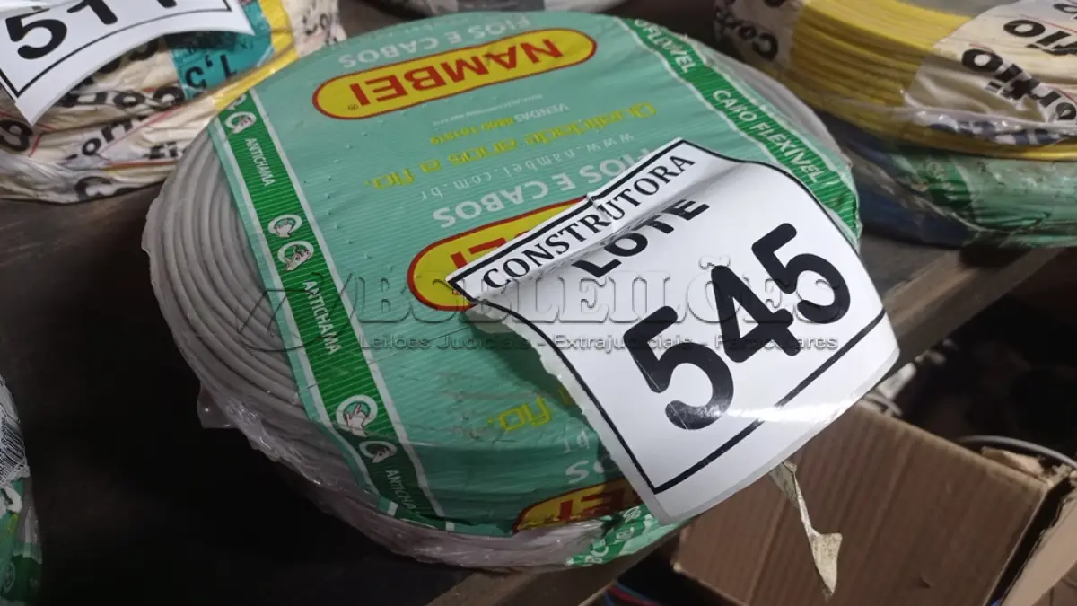 LOTE 545 - 02 ROLOS DE FIO 1X1,5MM ANTI CHAMA 450/750 100METROS NA COR CINZA . (NO ESTADO) ATENÇÃO! FAZER A VISITAÇÃO ANTES DE ARREMATAR, NÃO SABEMOS SE FUNCIONA, LEILÃO NÃO TEM GARANTIA E NEM DEVOLUÇÃO, SUJEITO A POSSÍVEIS AVARIAS VISÍVEIS/OCULTAS E/OU AUSÊNCIA DE COMPONENTES.