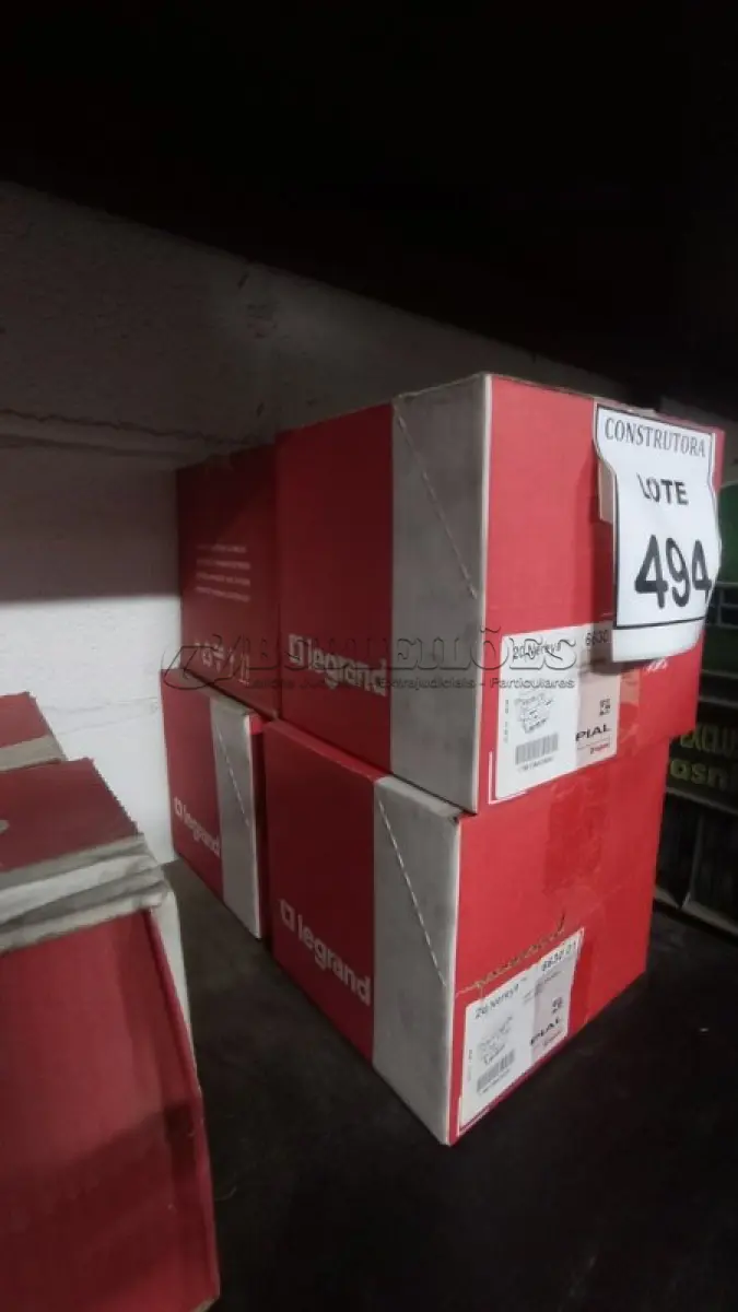 LOTE 494 - 01 LOTE COM INTERRUPTORES PARALELOS. (CAIXA ORGANIZADORA NAO INCLUSA) (NO ESTADO) ATENÇÃO! FAZER A VISITAÇÃO ANTES DE ARREMATAR, NÃO SABEMOS SE FUNCIONA, LEILÃO NÃO TEM GARANTIA E NEM DEVOLUÇÃO, SUJEITO A POSSÍVEIS AVARIAS VISÍVEIS/OCULTAS E/OU AUSÊNCIA DE COMPONENTES.
