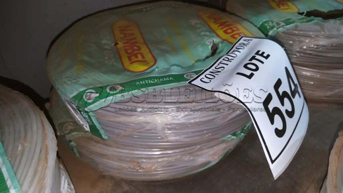 LOTE 554 - 02 ROLOS DE FIO 1X1,5MM ANTI CHAMA 450/750 100 METROS NA COR CINZA. (NO ESTADO) ATENÇÃO! FAZER A VISITAÇÃO ANTES DE ARREMATAR, NÃO SABEMOS SE FUNCIONA, LEILÃO NÃO TEM GARANTIA E NEM DEVOLUÇÃO, SUJEITO A POSSÍVEIS AVARIAS VISÍVEIS/OCULTAS E/OU AUSÊNCIA DE COMPONENTES.