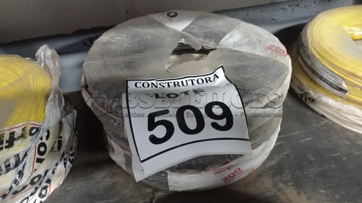 LOTE 509 - 02 ROLOS DE FIO 1X1,5MM ANTI CHAMA 450/750 100 METROS NA COR PRETO. (NO ESTADO) ATENÇÃO! FAZER A VISITAÇÃO ANTES DE ARREMATAR, NÃO SABEMOS SE FUNCIONA, LEILÃO NÃO TEM GARANTIA E NEM DEVOLUÇÃO, SUJEITO A POSSÍVEIS AVARIAS VISÍVEIS/OCULTAS E/OU AUSÊNCIA DE COMPONENTES.