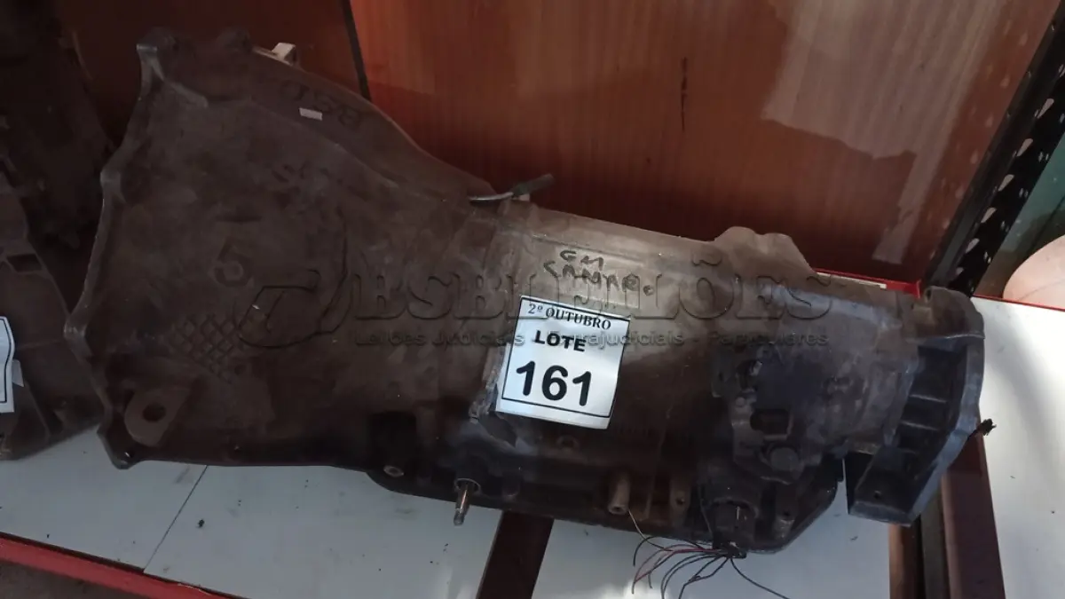 LOTE 161 - 01 CÂMBIO AUTOMÁTICO GM CAMARO. (NO ESTADO) ATENÇÃO! FAZER A VISITAÇÃO ANTES DE ARREMATAR, NÃO SABEMOS SE FUNCIONA, LEILÃO NÃO TEM GARANTIA E NEM DEVOLUÇÃO, SUJEITO A POSSÍVEIS AVARIAS VISÍVEIS/OCULTAS E/OU AUSÊNCIA DE COMPONENTES.