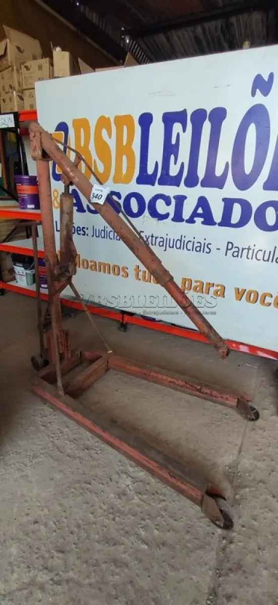 LOTE 340 - 01 GIRAFINHA. (NO ESTADO) ATENÇÃO! FAZER A VISITAÇÃO ANTES DE ARREMATAR, NÃO SABEMOS SE FUNCIONA, LEILÃO NÃO TEM GARANTIA E NEM DEVOLUÇÃO, SUJEITO A POSSÍVEIS AVARIAS VISÍVEIS/OCULTAS E/OU AUSÊNCIA DE COMPONENTES.