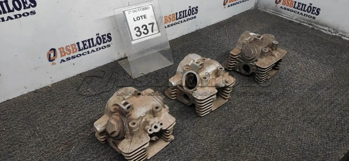 LOTE 337 - 03 CABEÇOTES PARA MOTO YAMAHA. (NO ESTADO) ATENÇÃO! FAZER A VISITAÇÃO ANTES DE ARREMATAR, NÃO SABEMOS SE FUNCIONA, LEILÃO NÃO TEM GARANTIA E NEM DEVOLUÇÃO, SUJEITO A POSSÍVEIS AVARIAS VISÍVEIS/OCULTAS E/OU AUSÊNCIA DE COMPONENTES.