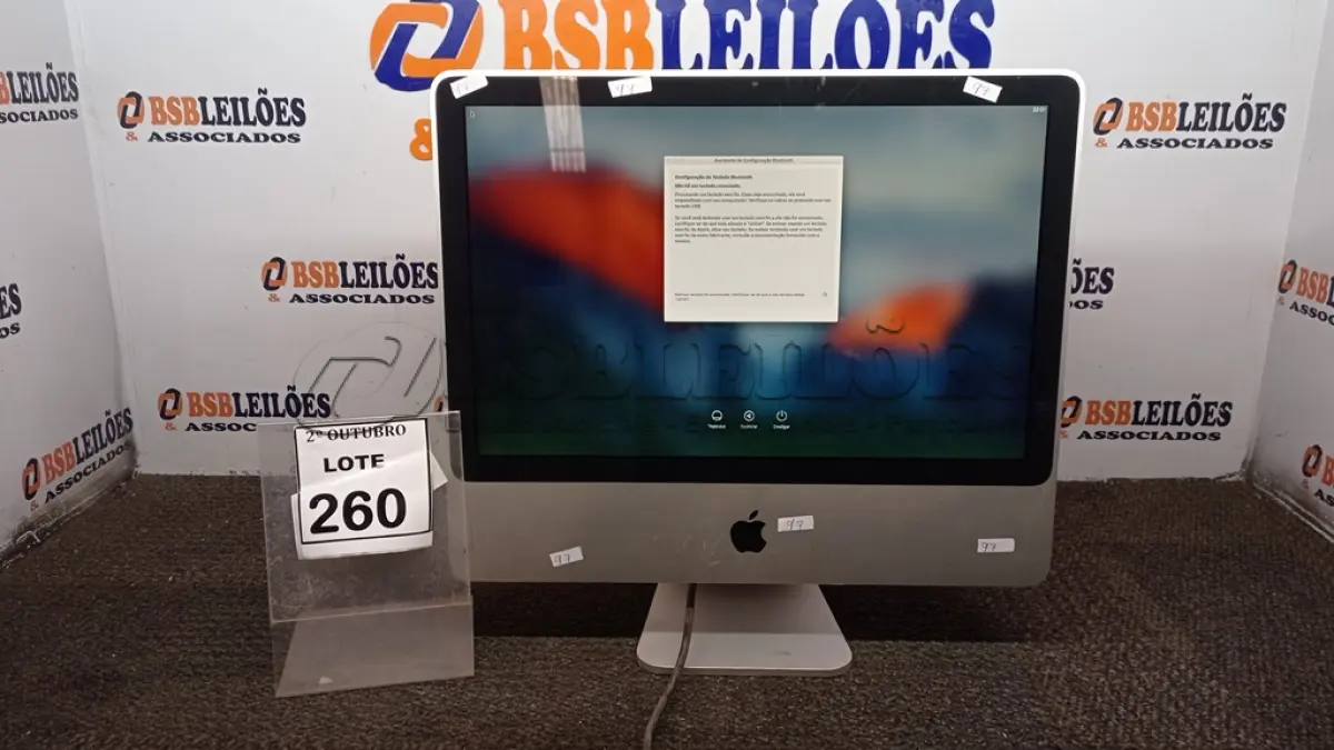 LOTE 260 - 01 IMAC APPLE. (NO ESTADO) ATENÇÃO! FAZER A VISITAÇÃO ANTES DE ARREMATAR, NÃO SABEMOS SE FUNCIONA, LEILÃO NÃO TEM GARANTIA E NEM DEVOLUÇÃO, SUJEITO A POSSÍVEIS AVARIAS VISÍVEIS/OCULTAS E/OU AUSÊNCIA DE COMPONENTES.