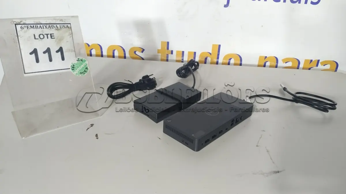 LOTE 111 - 01 DOCKING STATION DELL WD19 (NOVO).(NO ESTADO EM QUE SE ENCONTRA. SUJEITO A AVARIAS OCULTAS/VISÍVEIS.)
