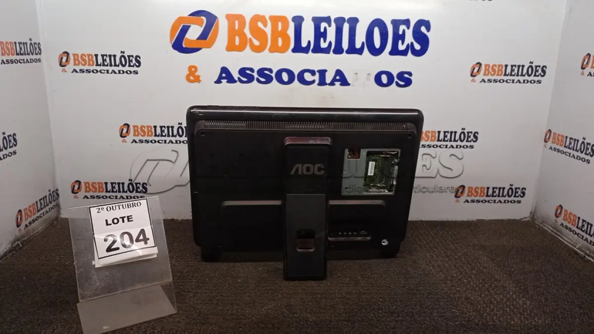 LOTE 204 - 01 ALL IN ONE MARCA AOC. (NO ESTADO) ATENÇÃO! FAZER A VISITAÇÃO ANTES DE ARREMATAR, NÃO SABEMOS SE FUNCIONA, LEILÃO NÃO TEM GARANTIA E NEM DEVOLUÇÃO, SUJEITO A POSSÍVEIS AVARIAS VISÍVEIS/OCULTAS E/OU AUSÊNCIA DE COMPONENTES.