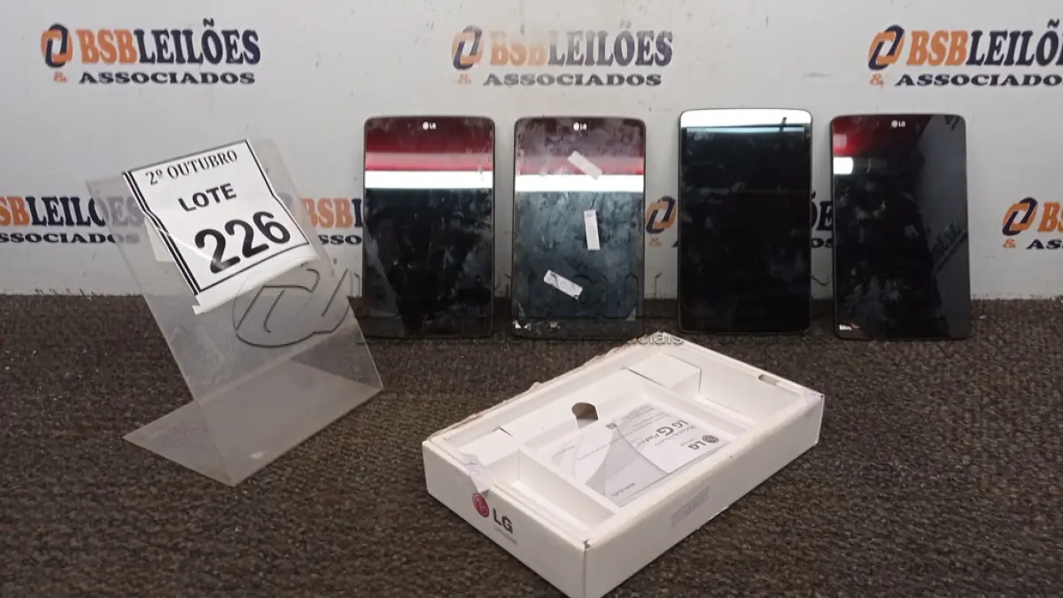 LOTE 226 - 04 TABLETS MARCA LG (NO ESTADO) ATENÇÃO! FAZER A VISITAÇÃO ANTES DE ARREMATAR, NÃO SABEMOS SE FUNCIONA, LEILÃO NÃO TEM GARANTIA E NEM DEVOLUÇÃO, SUJEITO A POSSÍVEIS AVARIAS VISÍVEIS/OCULTAS E/OU AUSÊNCIA DE COMPONENTES.