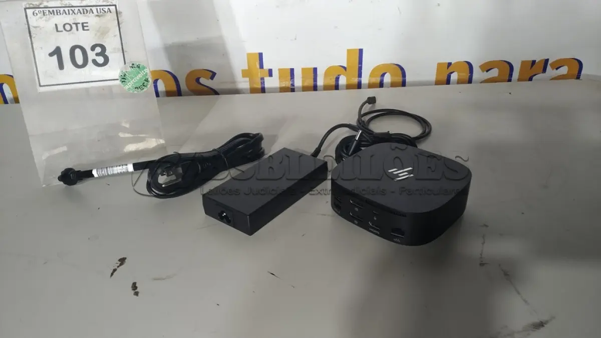 LOTE 103 - 01 DOCKING STATION HP HSN-IX02.(NOVO) (NO ESTADO EM QUE SE ENCONTRA. SUJEITO A AVARIAS OCULTAS/VISÍVEIS.)