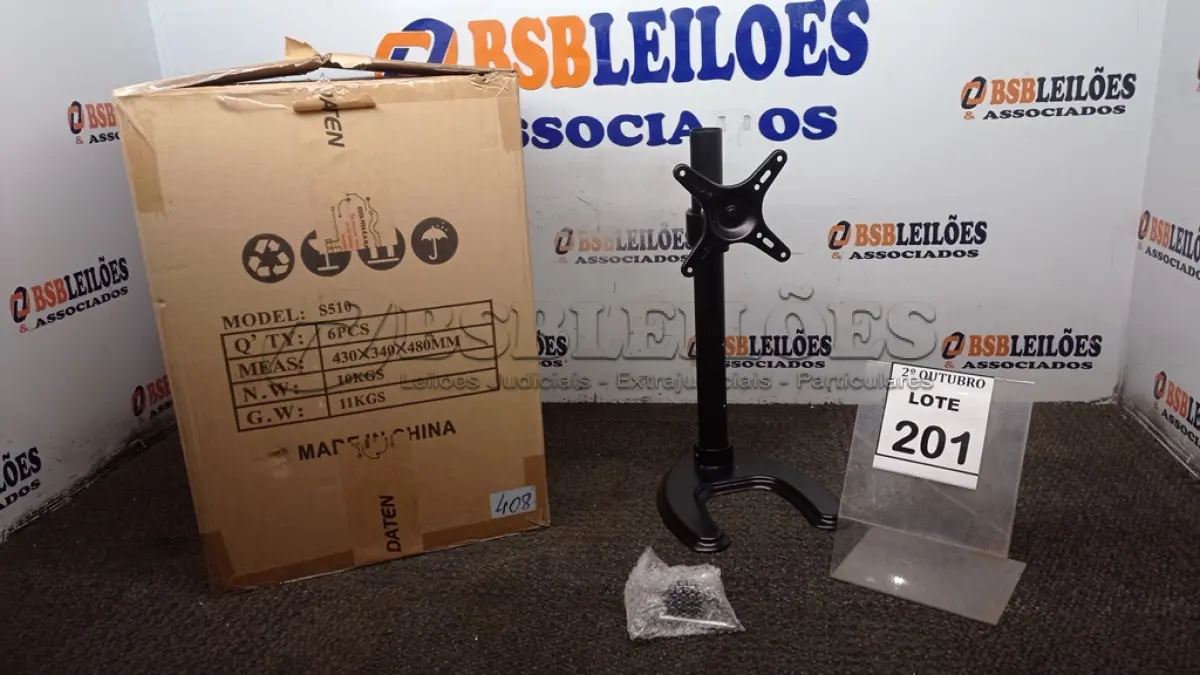LOTE 201 - 01 CAIXA COM 06 SUPORTES PARA MONITORES MARCA DATEN. (NO ESTADO) ATENÇÃO! FAZER A VISITAÇÃO ANTES DE ARREMATAR, NÃO SABEMOS SE FUNCIONA, LEILÃO NÃO TEM GARANTIA E NEM DEVOLUÇÃO, SUJEITO A POSSÍVEIS AVARIAS VISÍVEIS/OCULTAS E/OU AUSÊNCIA DE COMPONENTES.