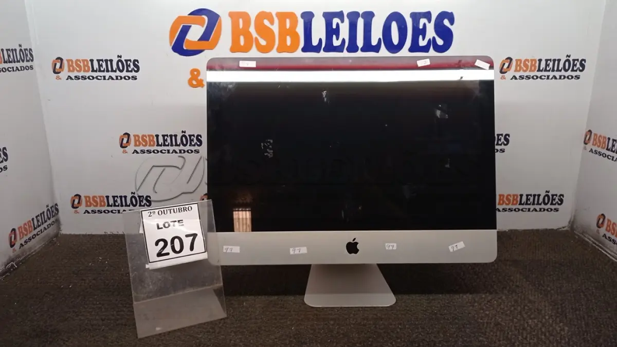 LOTE 207 - 01 IMAC APPLE. (NO ESTADO) ATENÇÃO! FAZER A VISITAÇÃO ANTES DE ARREMATAR, NÃO SABEMOS SE FUNCIONA, LEILÃO NÃO TEM GARANTIA E NEM DEVOLUÇÃO, SUJEITO A POSSÍVEIS AVARIAS VISÍVEIS/OCULTAS E/OU AUSÊNCIA DE COMPONENTES.