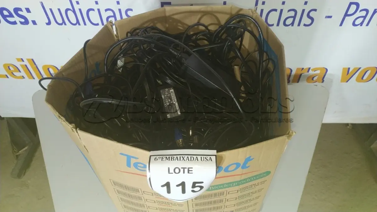 LOTE 115 - 01 LOTE COM FONTES DIVERSAS. (NO ESTADO EM QUE SE ENCONTRA. SUJEITO A AVARIAS OCULTAS/VISÍVEIS.)