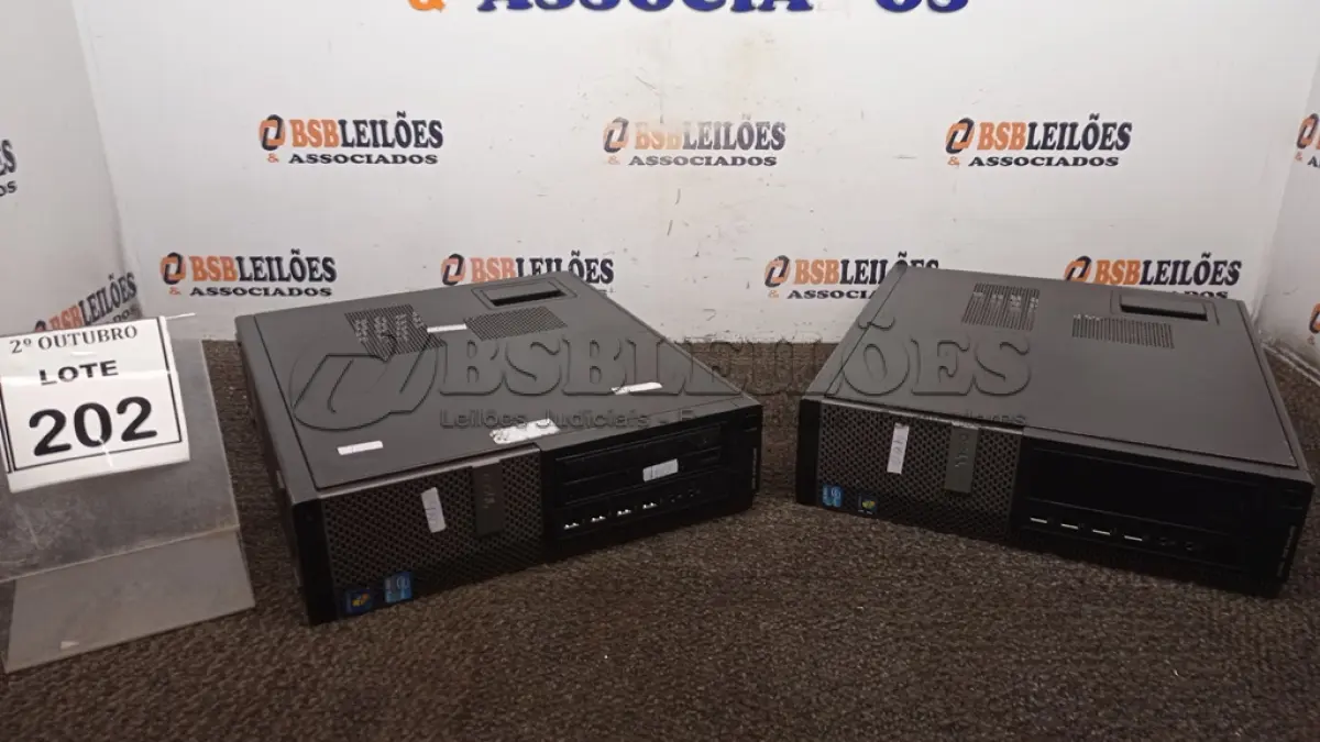 LOTE 202 - 02 CPUS MARCA DELL. (NO ESTADO) ATENÇÃO! FAZER A VISITAÇÃO ANTES DE ARREMATAR, NÃO SABEMOS SE FUNCIONA, LEILÃO NÃO TEM GARANTIA E NEM DEVOLUÇÃO, SUJEITO A POSSÍVEIS AVARIAS VISÍVEIS/OCULTAS E/OU AUSÊNCIA DE COMPONENTES.