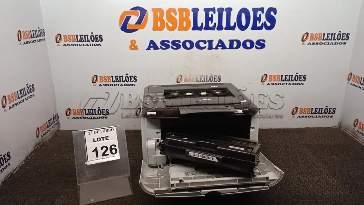 LOTE 126 - 01 IMPRESSORA MARCA RICOH. (NO ESTADO) ATENÇÃO! FAZER A VISITAÇÃO ANTES DE ARREMATAR, NÃO SABEMOS SE FUNCIONA, LEILÃO NÃO TEM GARANTIA E NEM DEVOLUÇÃO, SUJEITO A POSSÍVEIS AVARIAS VISÍVEIS/OCULTAS E/OU AUSÊNCIA DE COMPONENTES.