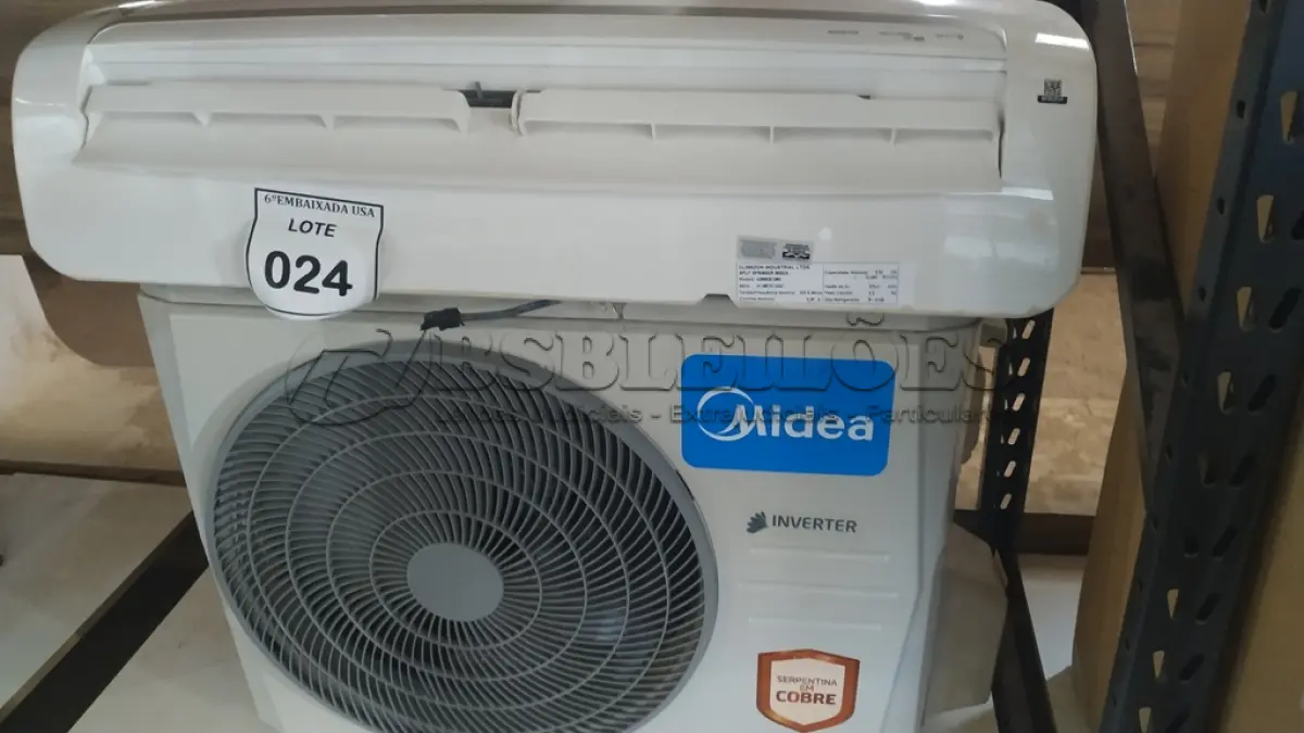 LOTE 024 - 01 AR CONDICIONADO MIDEA INVETER 12.000 BTUS. (NO ESTADO EM QUE SE ENCONTRA. SUJEITO A AVARIAS OCULTAS/VISÍVEIS.) BF8541P