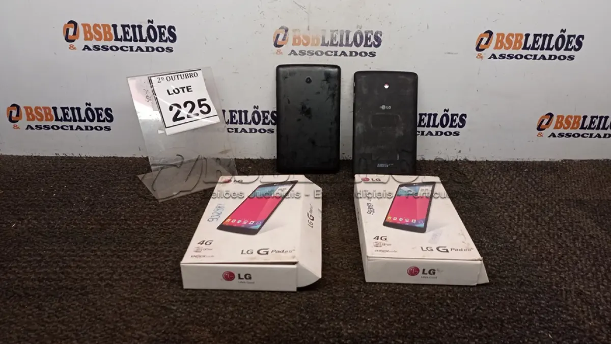 LOTE 225 - 02 TABLETS MODELO GPAD 8.0 4G MARCA LG. (NO ESTADO) ATENÇÃO! FAZER A VISITAÇÃO ANTES DE ARREMATAR, NÃO SABEMOS SE FUNCIONA, LEILÃO NÃO TEM GARANTIA E NEM DEVOLUÇÃO, SUJEITO A POSSÍVEIS AVARIAS VISÍVEIS/OCULTAS E/OU AUSÊNCIA DE COMPONENTES.