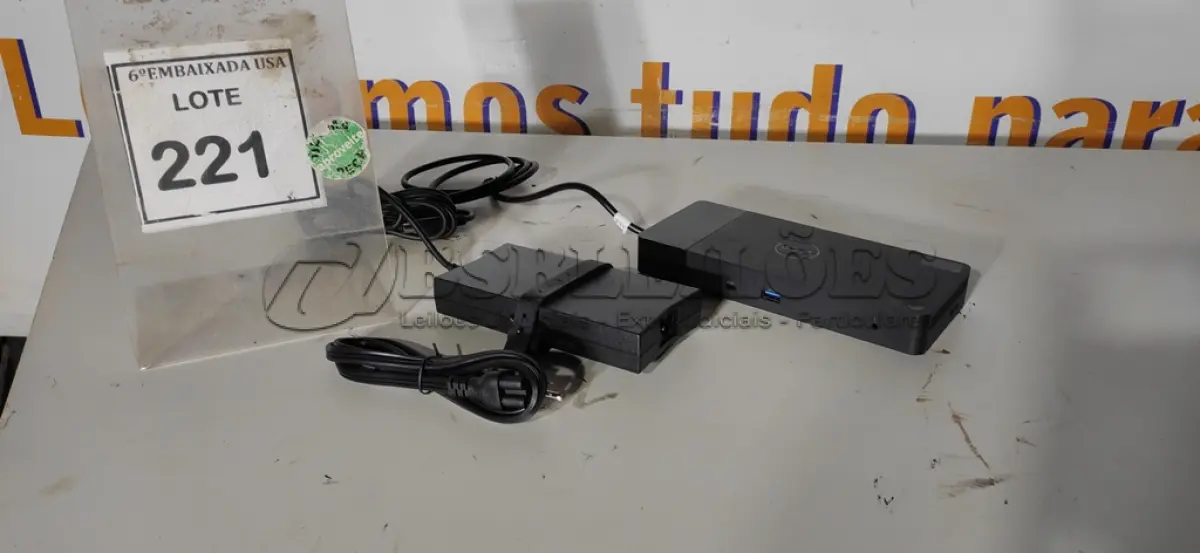 LOTE 221 - 01 DOCKING STATION DELL WD19 (NOVO).(NO ESTADO EM QUE SE ENCONTRA. SUJEITO A AVARIAS OCULTAS/VISÍVEIS.)