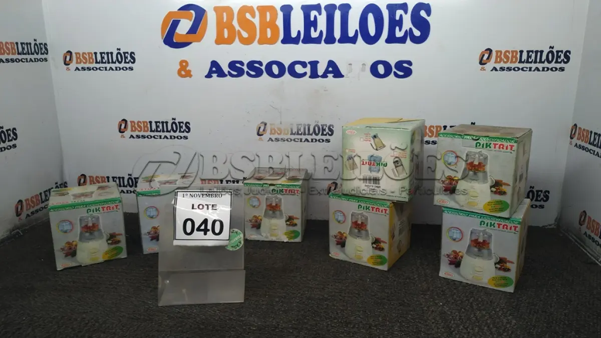 LOTE 040 - 07 ACESSÓRIOS PARA LIQUIDIFICADOR MARCA PIKTRIT. (NO ESTADO) ATENÇÃO! FAZER A VISITAÇÃO ANTES DE ARREMATAR, NÃO SABEMOS SE FUNCIONA, LEILÃO NÃO TEM GARANTIA E NEM DEVOLUÇÃO, SUJEITO A POSSÍVEIS AVARIAS VISÍVEIS/OCULTAS E/OU AUSÊNCIA DE COMPONENTES.