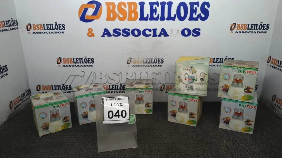 LOTE 040 - 07 ACESSÓRIOS PARA LIQUIDIFICADOR MARCA PIKTRIT. (NO ESTADO) ATENÇÃO! FAZER A VISITAÇÃO ANTES DE ARREMATAR, NÃO SABEMOS SE FUNCIONA, LEILÃO NÃO TEM GARANTIA E NEM DEVOLUÇÃO, SUJEITO A POSSÍVEIS AVARIAS VISÍVEIS/OCULTAS E/OU AUSÊNCIA DE COMPONENTES.