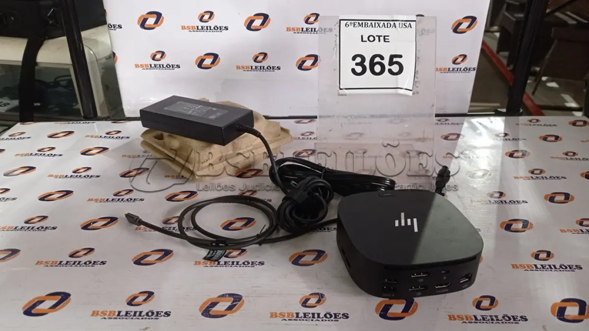 LOTE 365 - 01 DOCKING STATION HP HSN-IX02.(NOVO) (NO ESTADO EM QUE SE ENCONTRA. SUJEITO A AVARIAS OCULTAS/VISÍVEIS.)