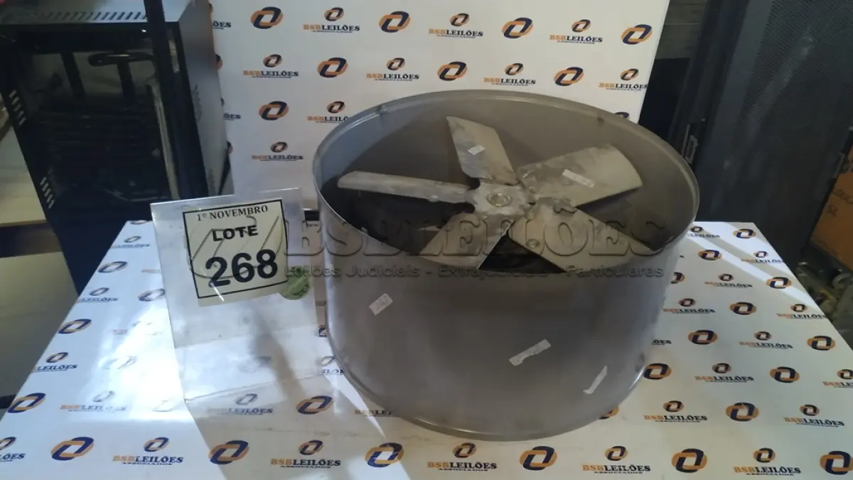 LOTE 268 - 01 EXAUSTOR 50CM. (NO ESTADO) ATENÇÃO! FAZER A VISITAÇÃO ANTES DE ARREMATAR, NÃO SABEMOS SE FUNCIONA, LEILÃO NÃO TEM GARANTIA E NEM DEVOLUÇÃO, SUJEITO A POSSÍVEIS AVARIAS VISÍVEIS/OCULTAS E/OU AUSÊNCIA DE COMPONENTES.
