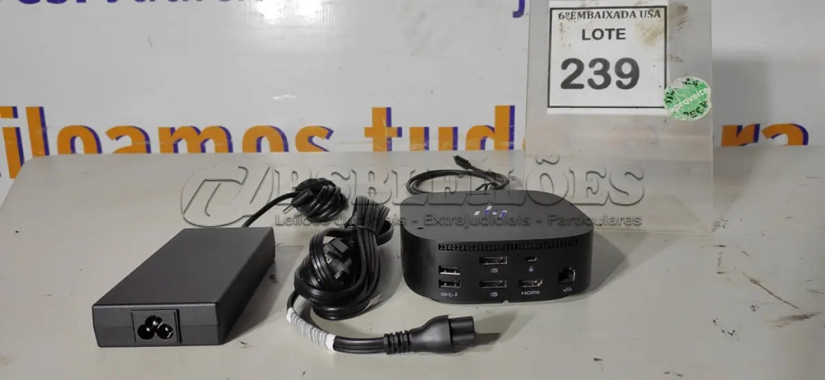 LOTE 239 - 01 DOCKING STATION HP HSN-IX02. (NOVO) (NO ESTADO EM QUE SE ENCONTRA. SUJEITO A AVARIAS OCULTAS/VISÍVEIS.)